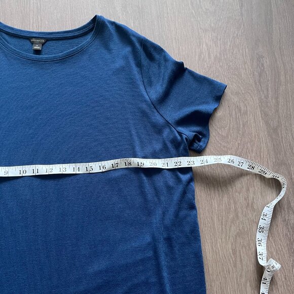 Ann Taylor Cobalt Blue Short Sleeve Knit T-Shit - Picture 4 of 9